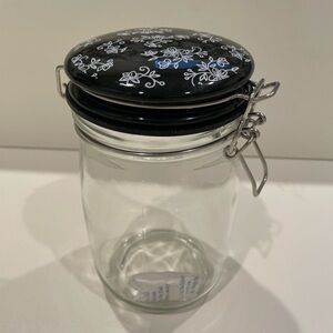 🥳BOGO! Temp-Tations by Tara “Black Floral Lace” Canning Jar w Ceramic Clamp Lid.